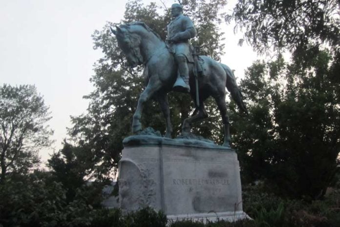 Confederate-Monuments