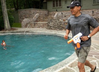 Obama Thinks Your Gun Rights Are A Joke obama gun grab